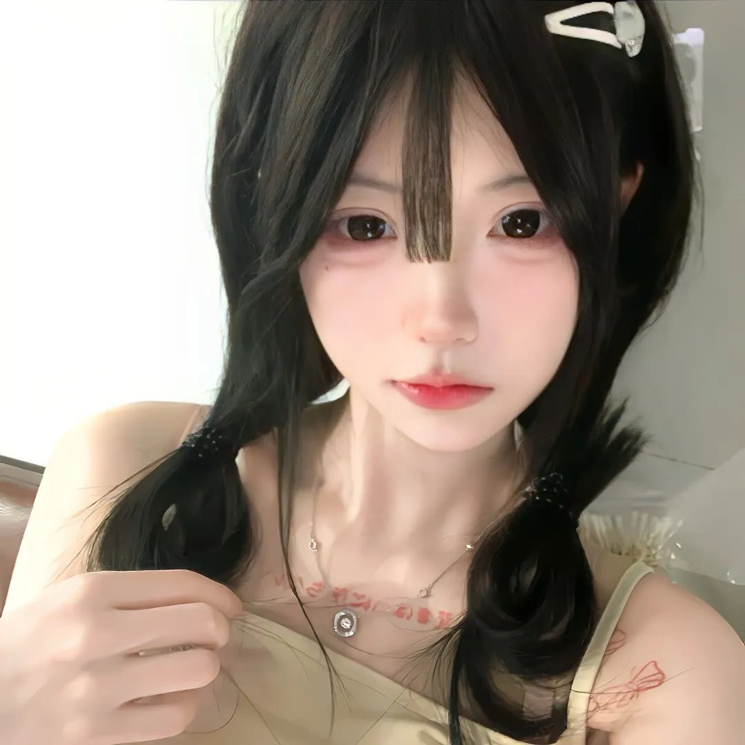 景是梨花羡意长